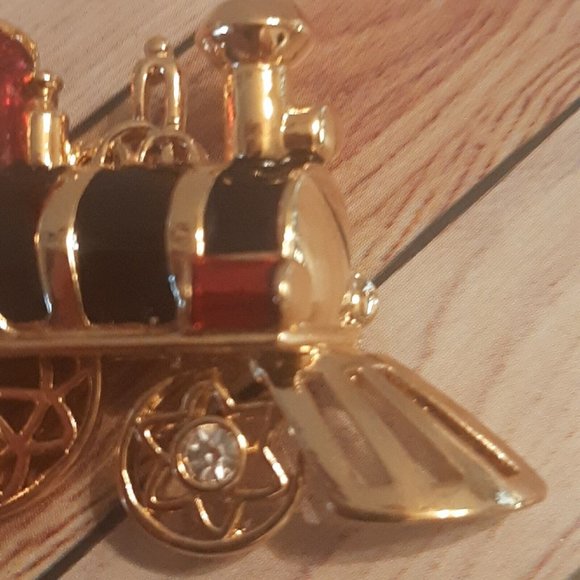 Smithsonian Enamel Crystal Train Engine Brooch Pin Gold Red - Picture 7 of 8